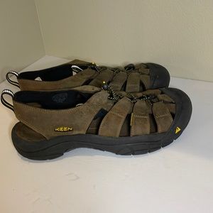 Men’s KEEN sandals size 13